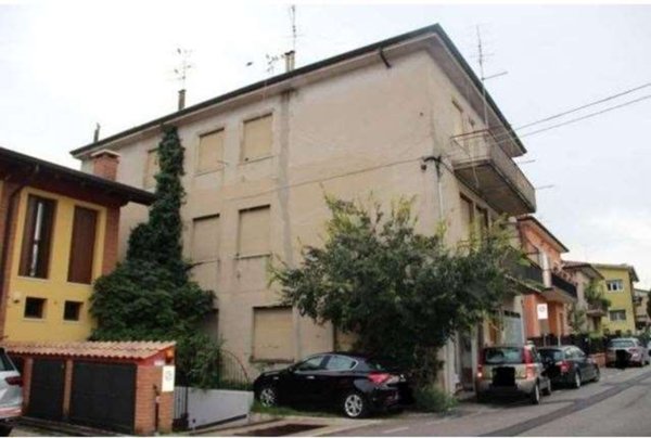 appartamento in vendita a Villafranca di Verona