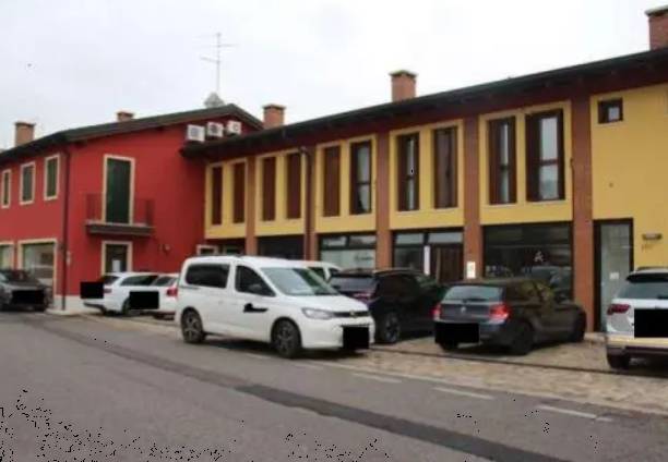 ufficio in vendita a Villafranca di Verona