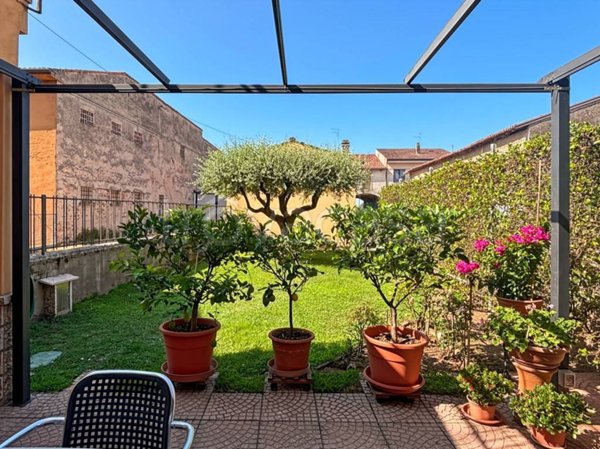appartamento in vendita a Villafranca di Verona in zona Quaderni