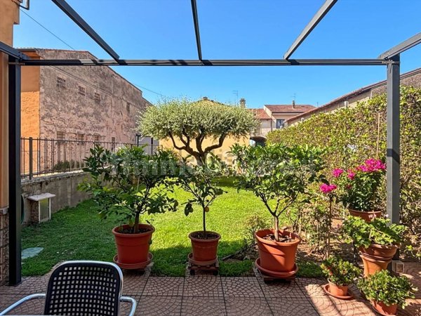 appartamento in vendita a Villafranca di Verona in zona Quaderni