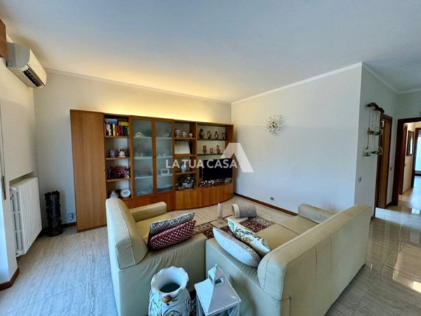 appartamento in vendita a Villafranca di Verona