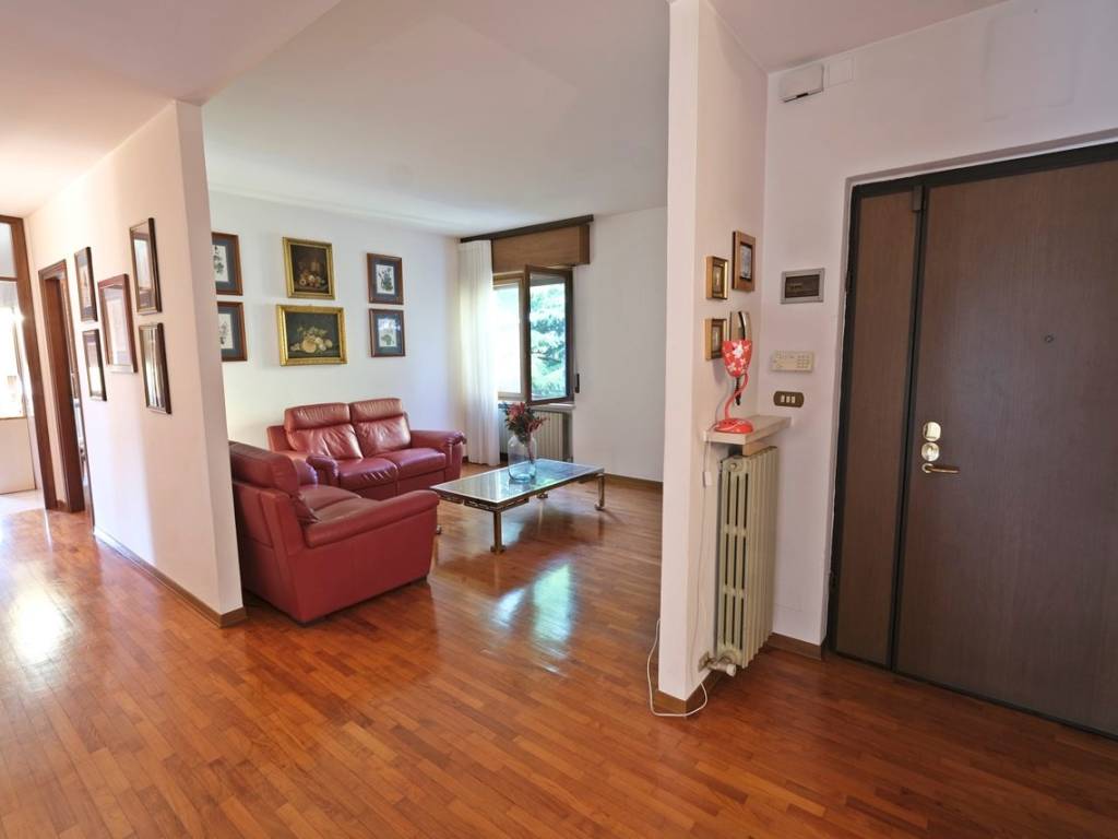 appartamento in vendita a Villafranca di Verona in zona Dossobuono