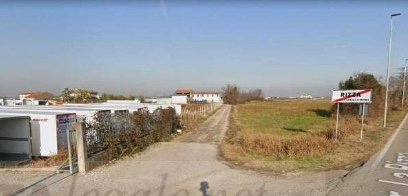 casale in vendita a Villafranca di Verona in zona Alpo