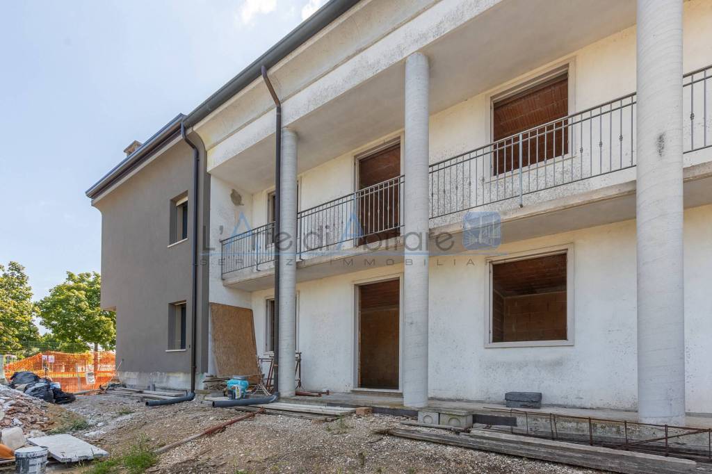 casa indipendente in vendita a Villafranca di Verona