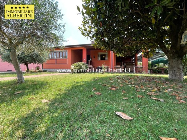casa indipendente in vendita a Villafranca di Verona