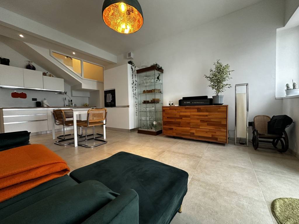 casa indipendente in vendita a Villafranca di Verona in zona Alpo
