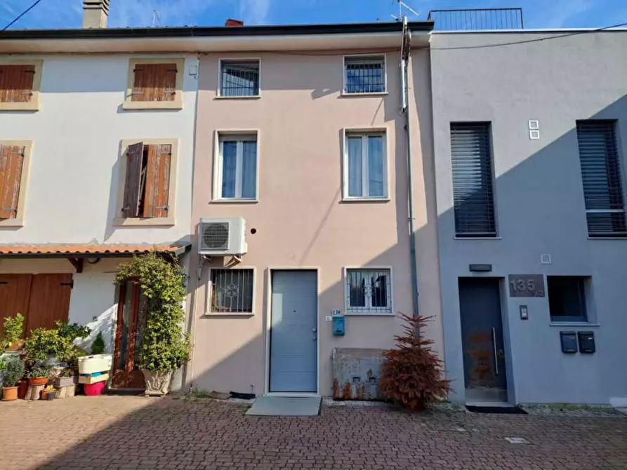 appartamento in vendita a Villafranca di Verona