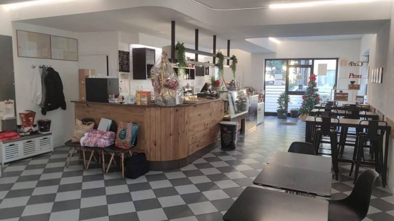negozio in vendita a Villafranca di Verona in zona Dossobuono