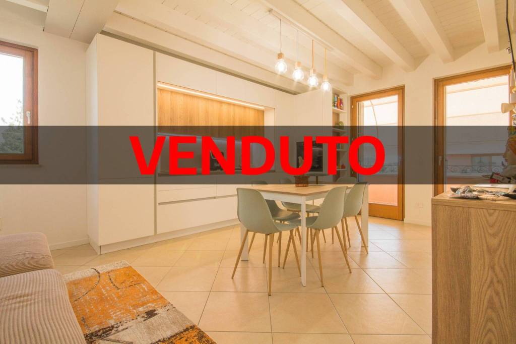 appartamento in vendita a Villafranca di Verona
