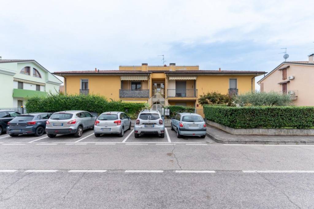 appartamento in vendita a Villafranca di Verona