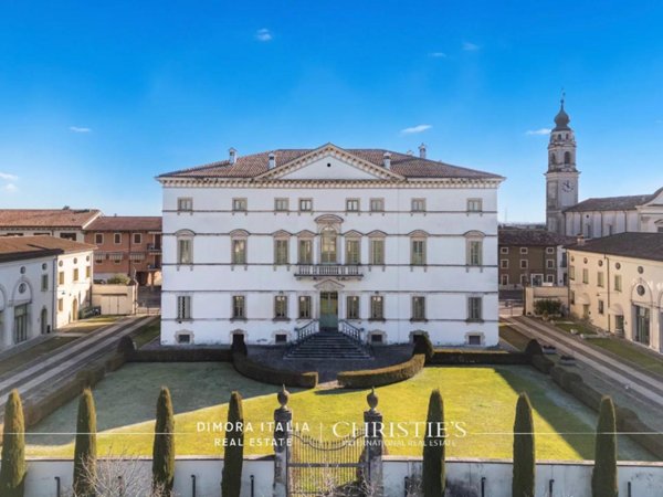 casa indipendente in vendita a Villafranca di Verona