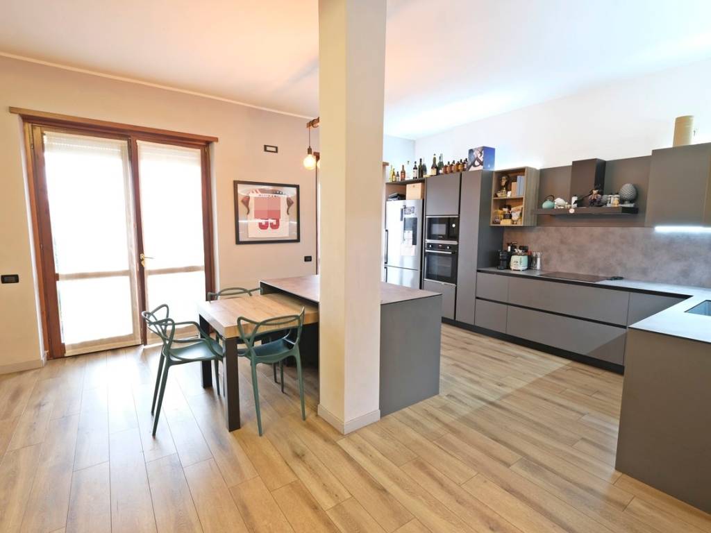 appartamento in vendita a Villafranca di Verona in zona Dossobuono