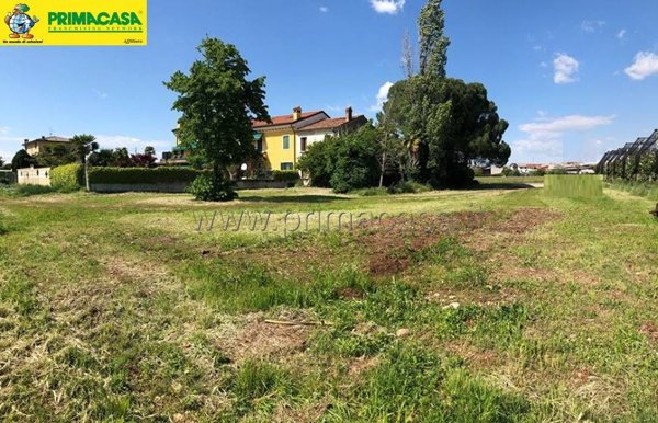 casa indipendente in vendita a Villafranca di Verona