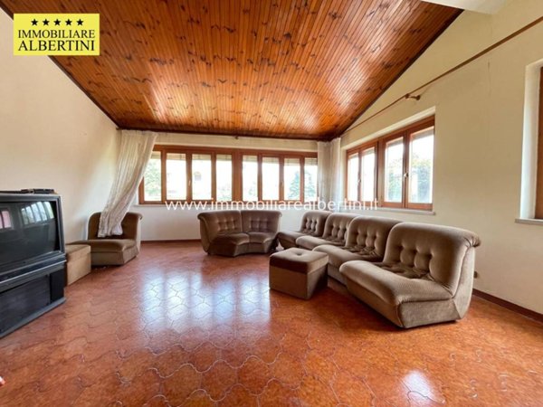 casa indipendente in vendita a Villafranca di Verona