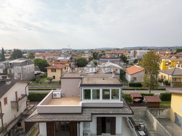 appartamento in vendita a Villafranca di Verona