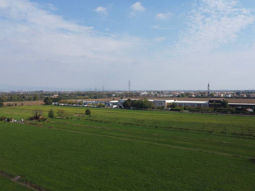 terreno agricolo in vendita a Villafranca di Verona