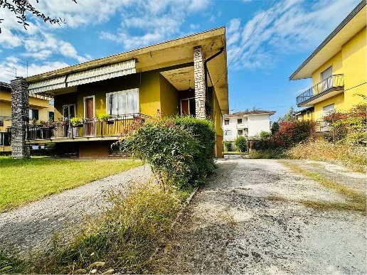 casa indipendente in vendita a Villafranca di Verona