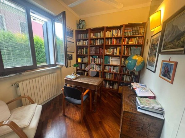 ufficio in vendita a Villafranca di Verona in zona Dossobuono