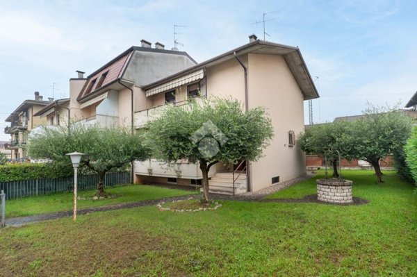appartamento in vendita a Villafranca di Verona