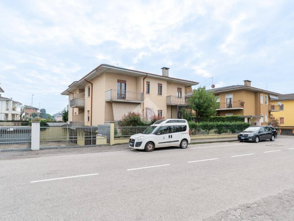 appartamento in vendita a Villafranca di Verona