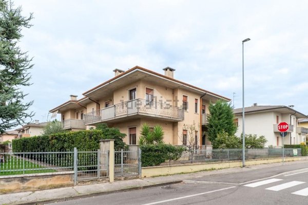 appartamento in vendita a Villafranca di Verona