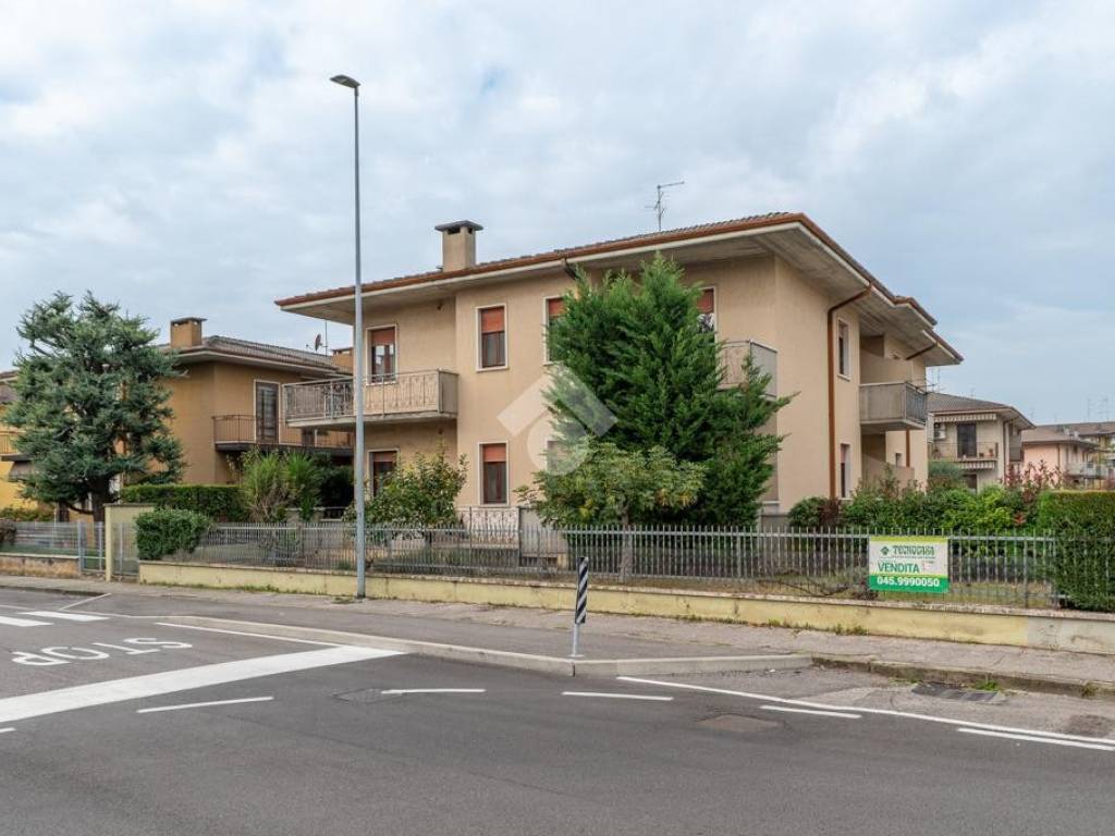 appartamento in vendita a Villafranca di Verona