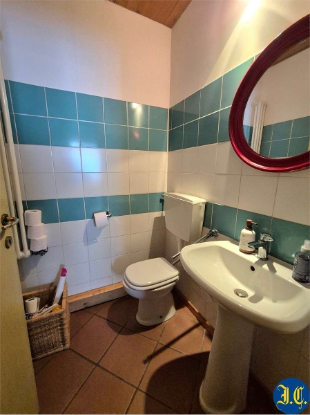 casa indipendente in vendita a Villafranca di Verona in zona Quaderni