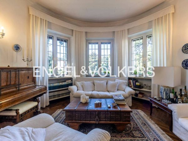 casa indipendente in vendita a Villafranca di Verona