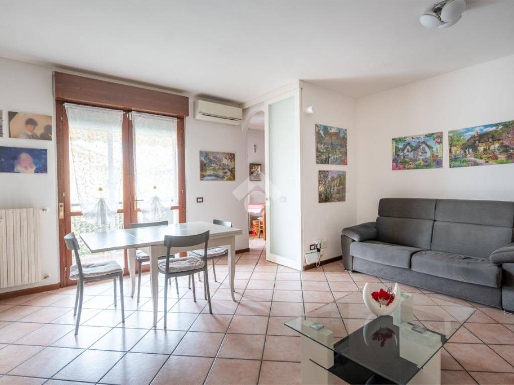 appartamento in vendita a Villafranca di Verona