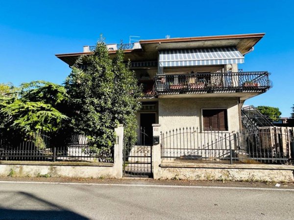 appartamento in vendita a Villafranca di Verona