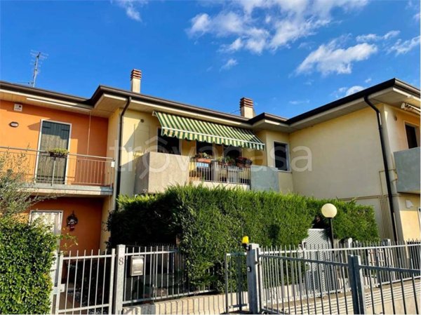 appartamento in vendita a Villafranca di Verona