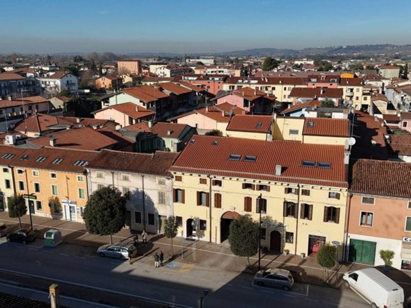appartamento in vendita a Villafranca di Verona