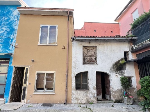 appartamento in vendita a Villafranca di Verona in zona Quaderni