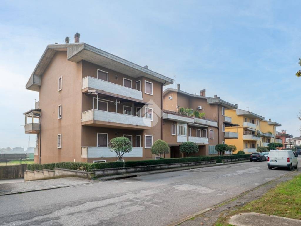 appartamento in vendita a Villafranca di Verona