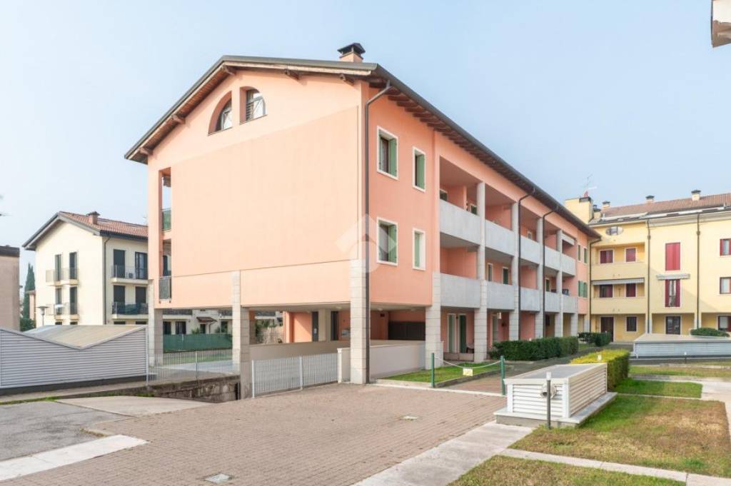 appartamento in vendita a Villafranca di Verona