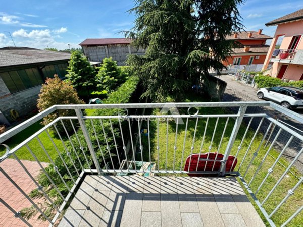 casa indipendente in vendita a Villafranca di Verona in zona Pizzoletta