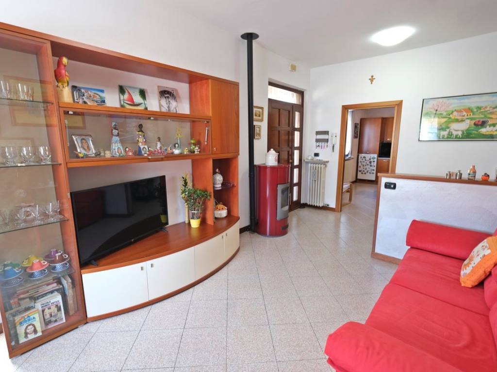 appartamento in vendita a Villafranca di Verona in zona Dossobuono