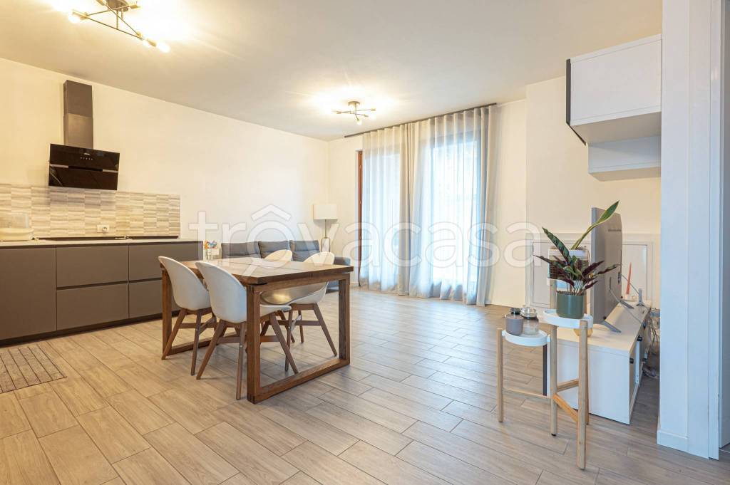 appartamento in vendita a Villafranca di Verona