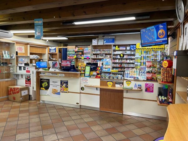 negozio in vendita a Villafranca di Verona