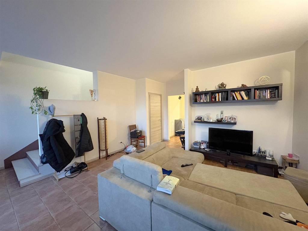 casa indipendente in vendita a Villafranca di Verona in zona Pizzoletta