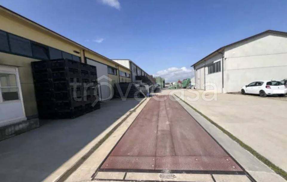 terreno edificabile in vendita a Villafranca di Verona