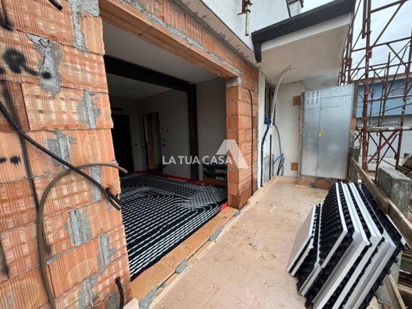 appartamento in vendita a Villafranca di Verona