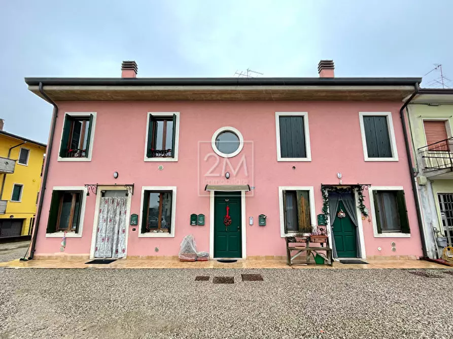 appartamento in vendita a Villafranca di Verona in zona Pizzoletta