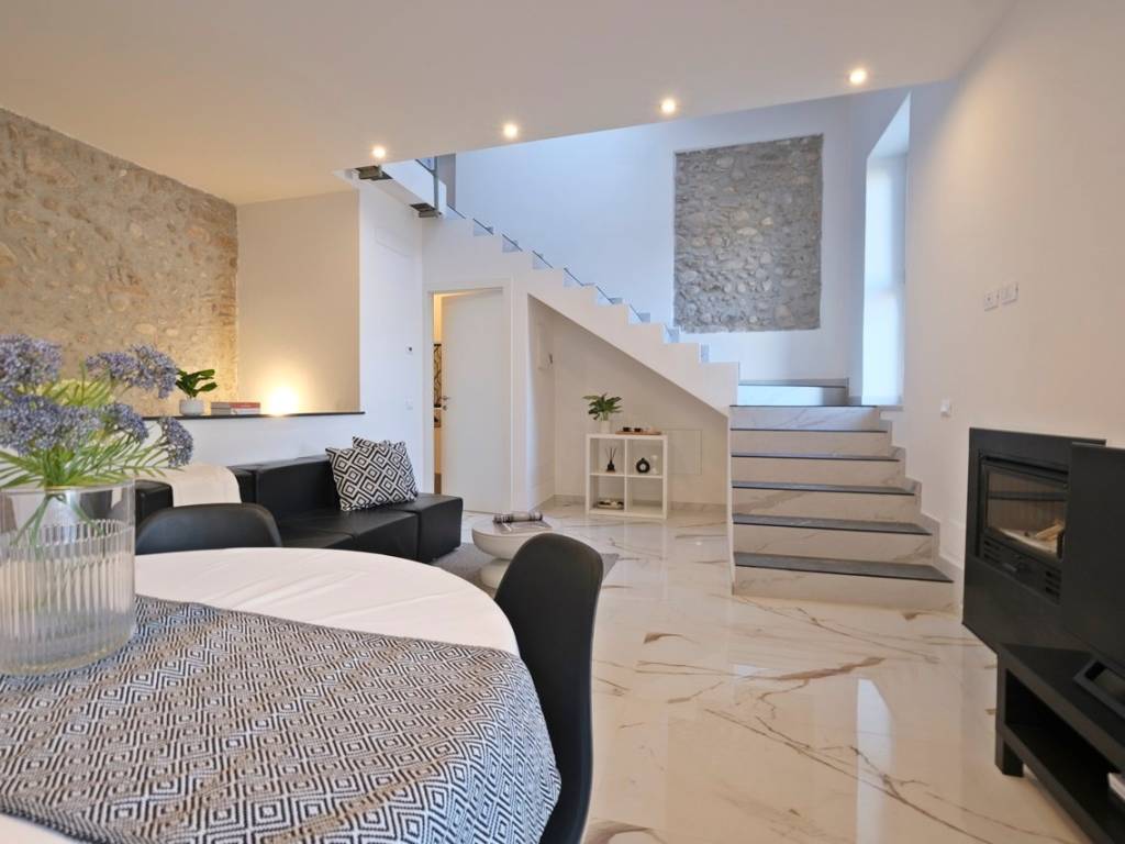 appartamento in vendita a Villafranca di Verona in zona Quaderni