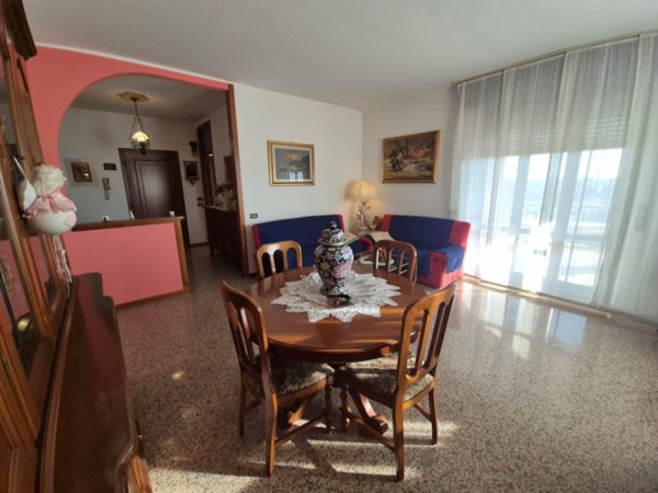 appartamento in vendita a Villafranca di Verona in zona Dossobuono