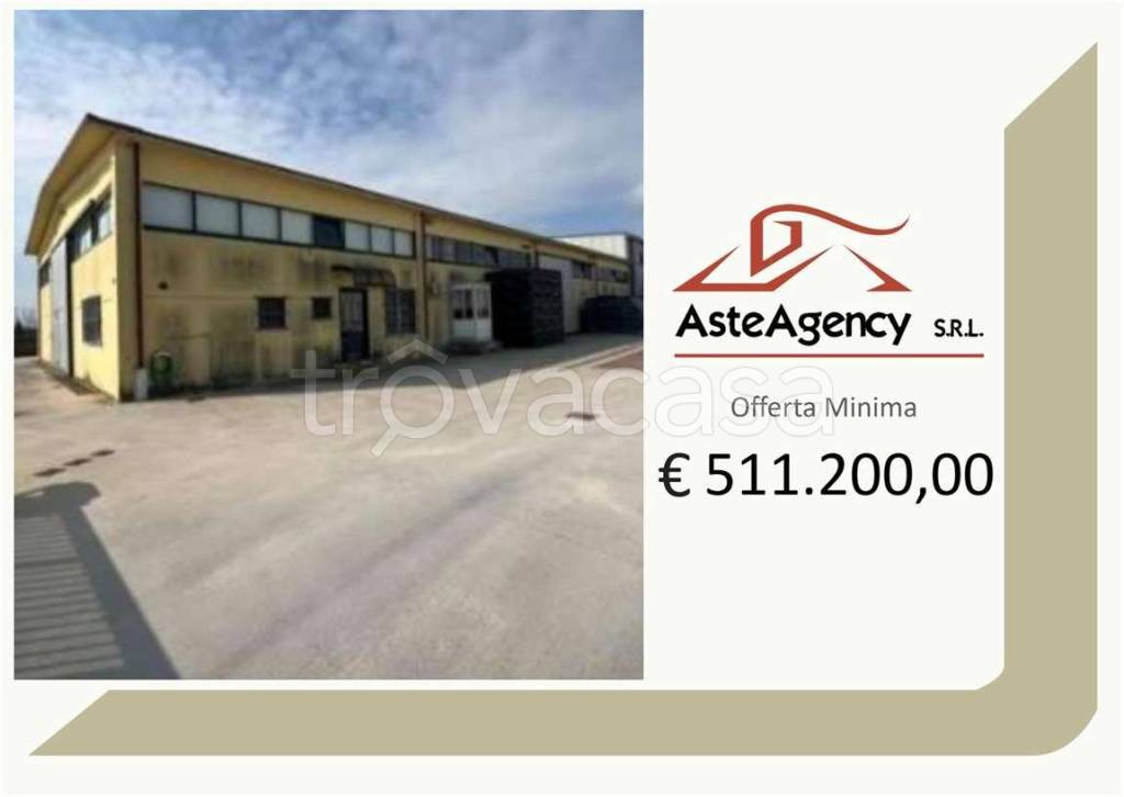 capannone in vendita a Villafranca di Verona