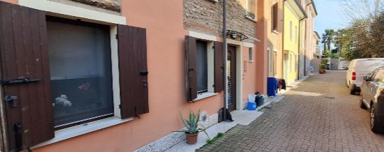 casa indipendente in vendita a Villafranca di Verona