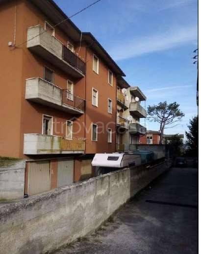 appartamento in vendita a Villafranca di Verona in zona Pizzoletta