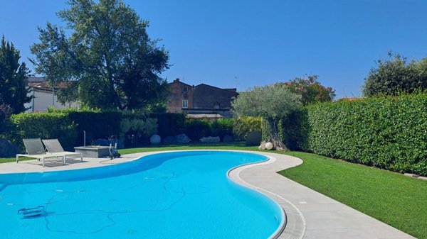 casa indipendente in vendita a Villafranca di Verona