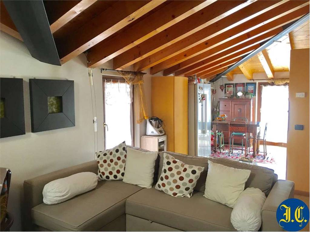 appartamento in vendita a Villafranca di Verona